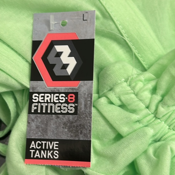 NWT- Series 8 fitness sleeveless active tank top crop shirt, Size L - Picture 9 of 10